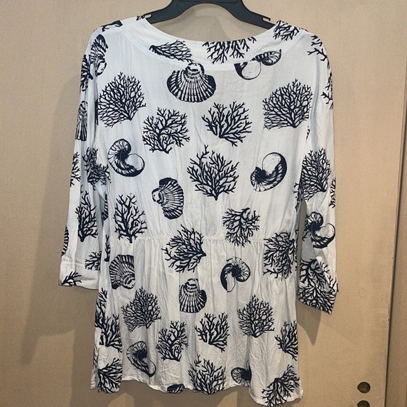 PineApples tunic styled ocean vibe top size medium - Picture 6 of 8